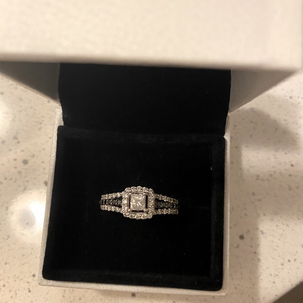 Black diamond ring